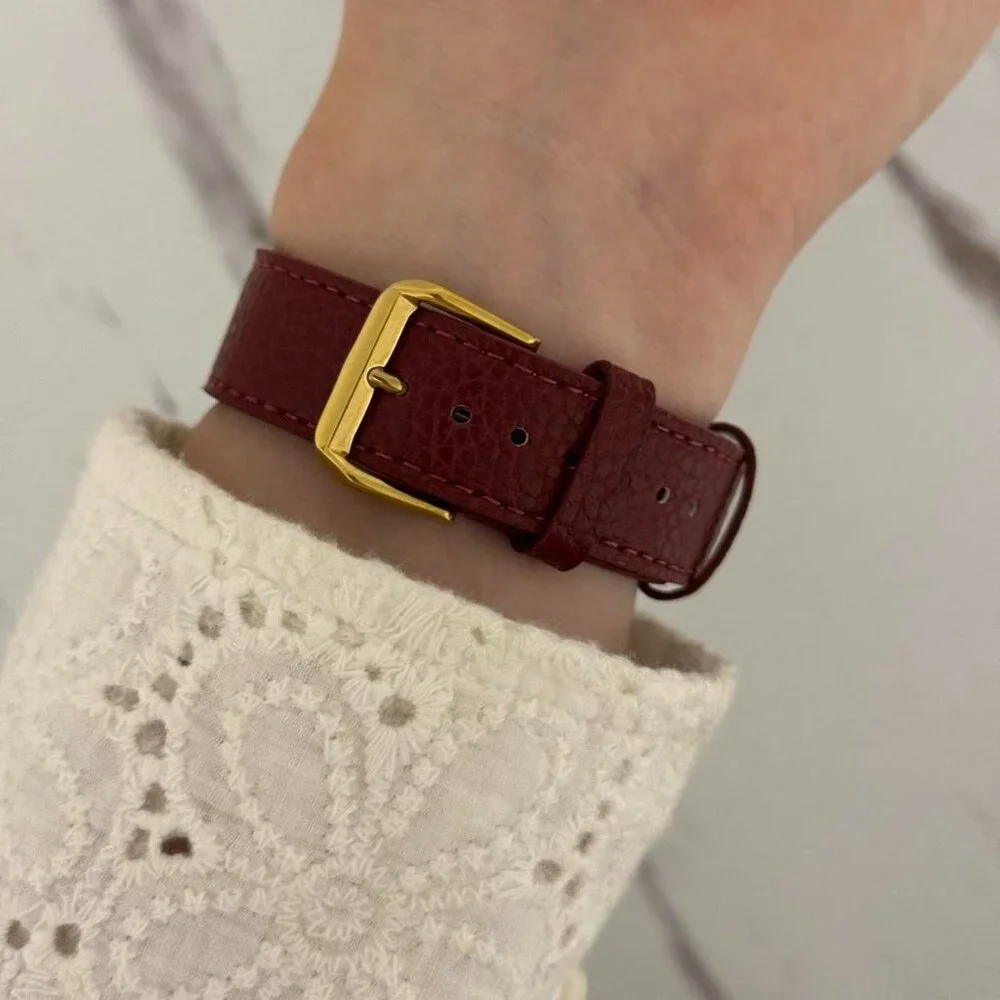 SKU0138 Casual Gold Red Women Fashion Square Watch Stainless steel‎ + gift bag